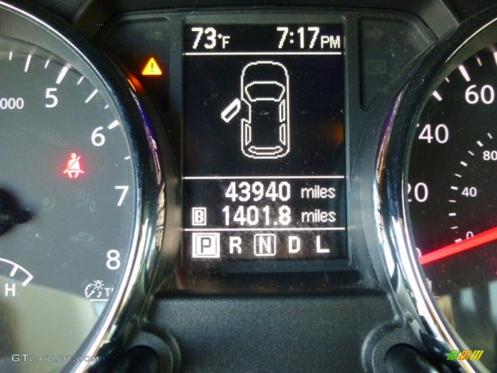 2011 Rogue S AWD - Wicked Black / Black photo #20