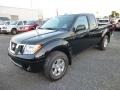 2013 Super Black Nissan Frontier SV V6 King Cab 4x4  photo #3