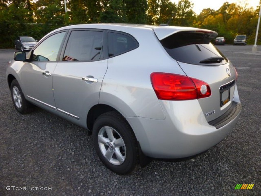 2013 Rogue S AWD - Brilliant Silver / Black photo #5