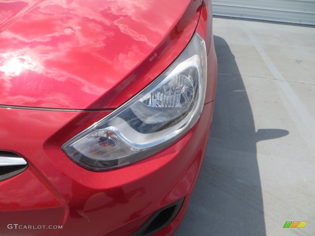 2013 Accent GLS 4 Door - Boston Red / Gray photo #10