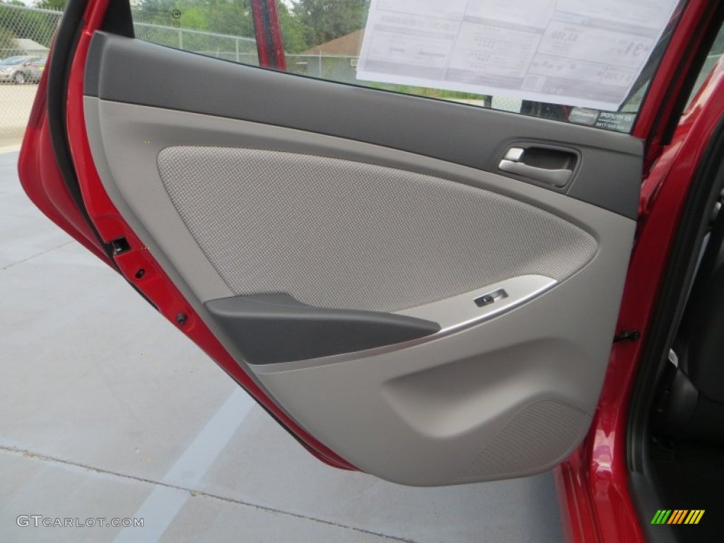 2013 Accent GLS 4 Door - Boston Red / Gray photo #17