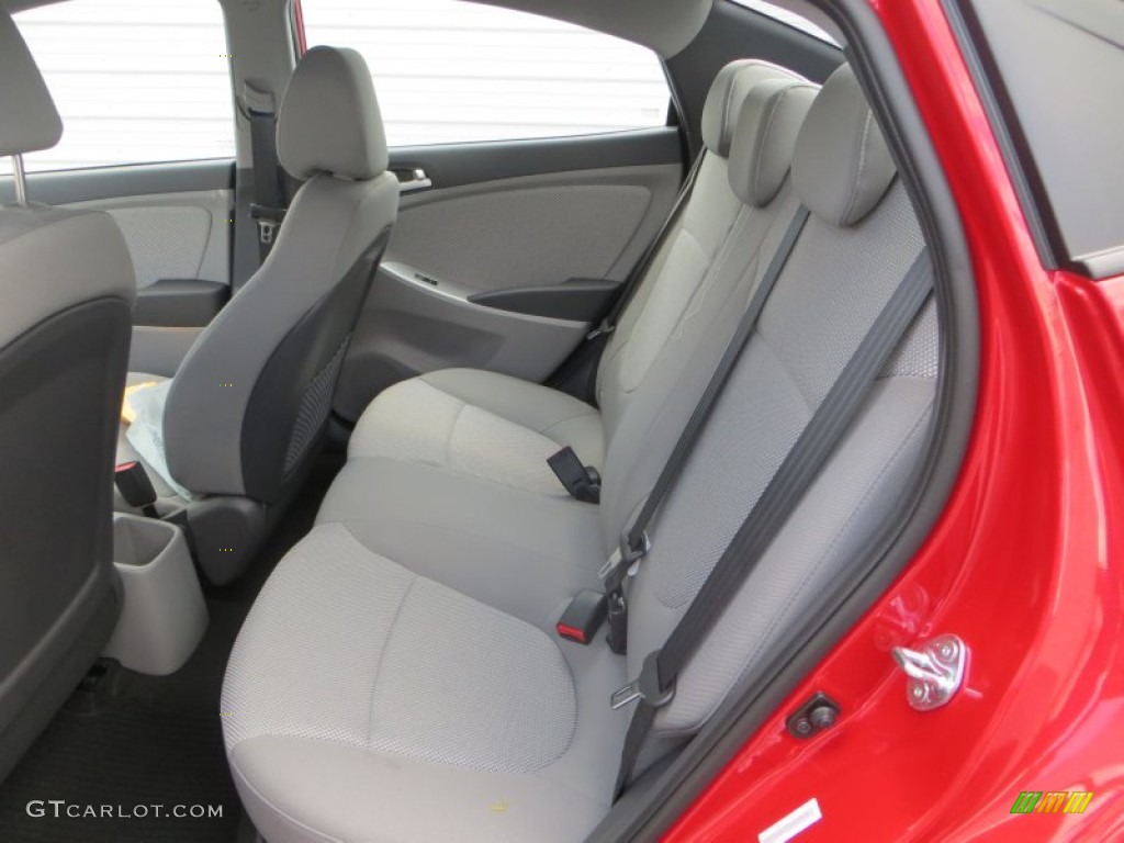 2013 Accent GLS 4 Door - Boston Red / Gray photo #18