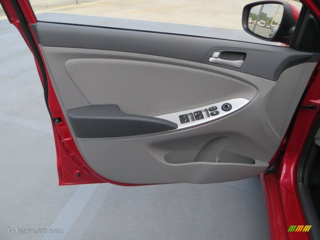 2013 Accent GLS 4 Door - Boston Red / Gray photo #20