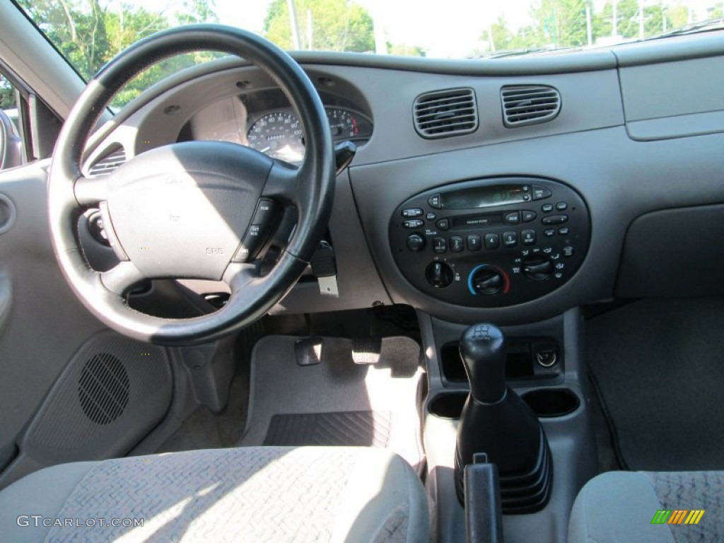 1999 Escort SE Sedan - Graphite Blue Metallic / Medium Graphite photo #18