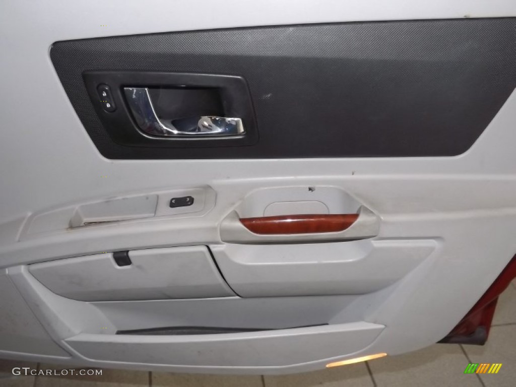 2005 SRX V6 - Red Line / Light Gray photo #28