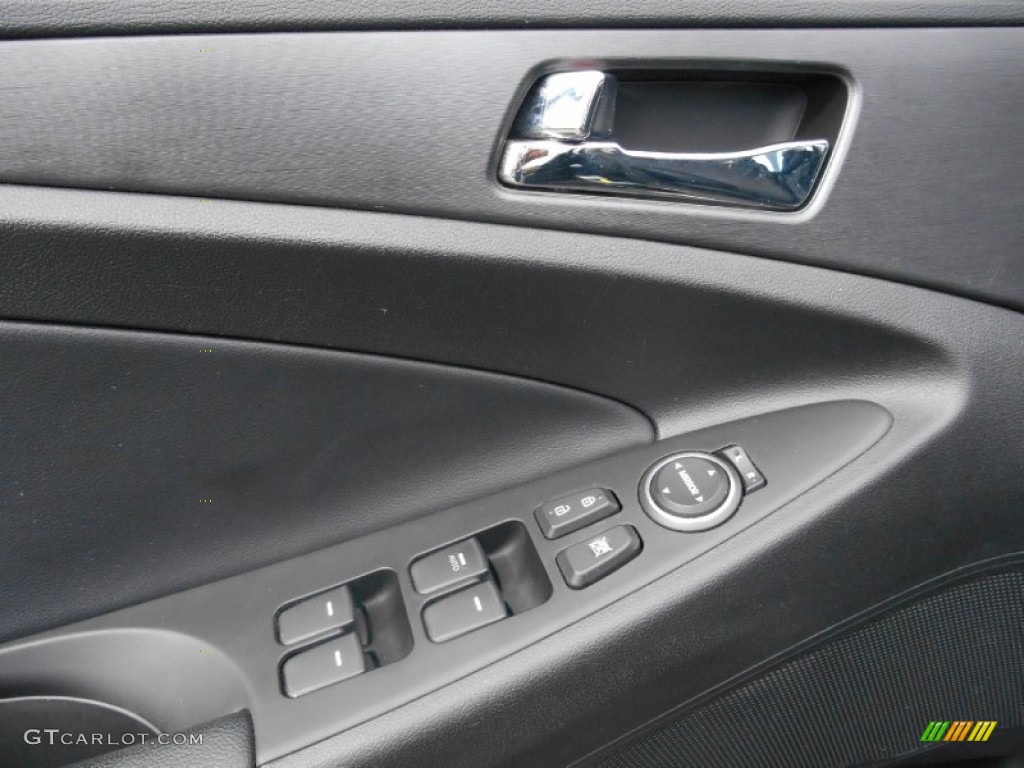 2011 Sonata SE - Black Plum Pearl / Gray photo #8