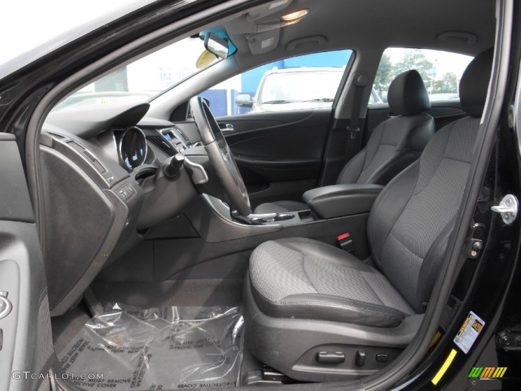 2011 Sonata SE - Black Plum Pearl / Gray photo #10