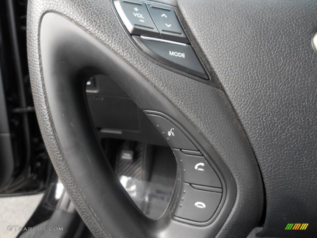 2011 Sonata SE - Black Plum Pearl / Gray photo #13