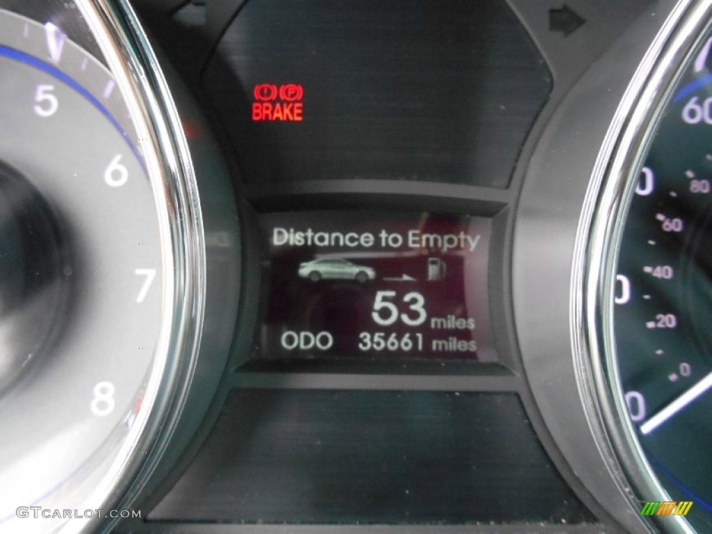 2011 Sonata SE - Black Plum Pearl / Gray photo #15