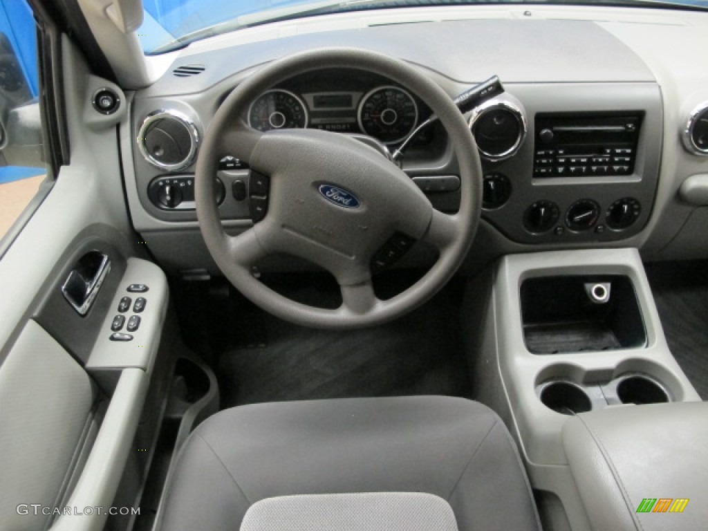 2005 Expedition XLT 4x4 - Dark Shadow Grey Metallic / Medium Flint Grey photo #26