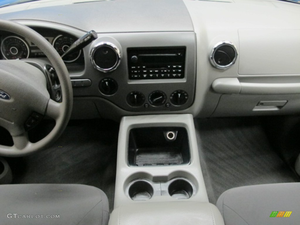 2005 Expedition XLT 4x4 - Dark Shadow Grey Metallic / Medium Flint Grey photo #27