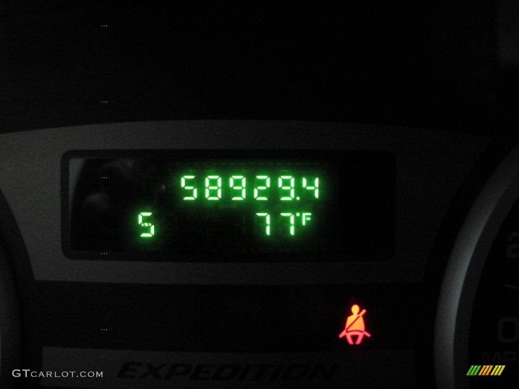 2005 Expedition XLT 4x4 - Dark Shadow Grey Metallic / Medium Flint Grey photo #30