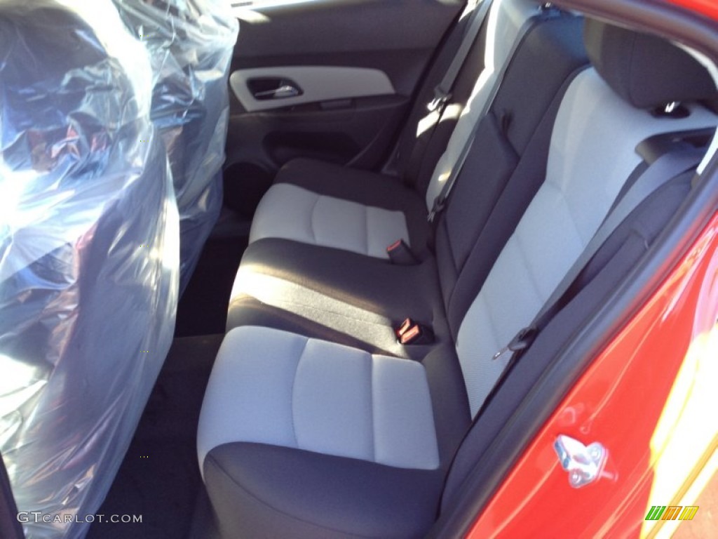 2014 Cruze LS - Red Hot / Jet Black/Medium Titanium photo #6