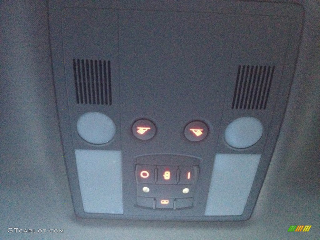 2007 A8 L 4.2 quattro - Light Silver Metallic / Black photo #47