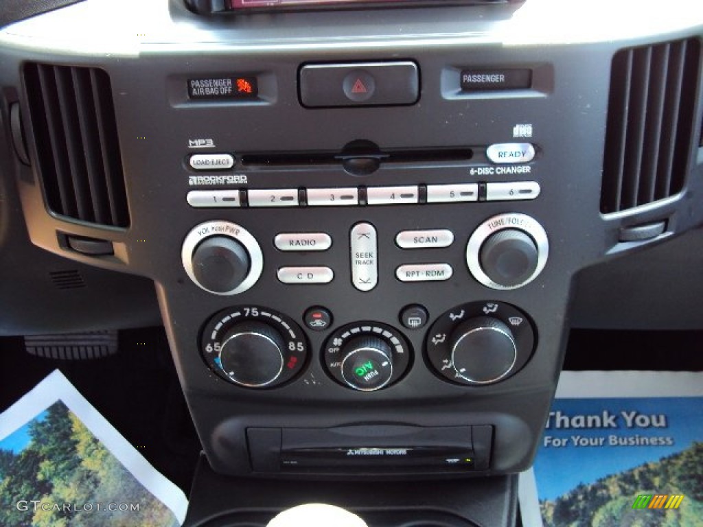 2011 Endeavor SE AWD - Carbon Pearl / Black photo #14