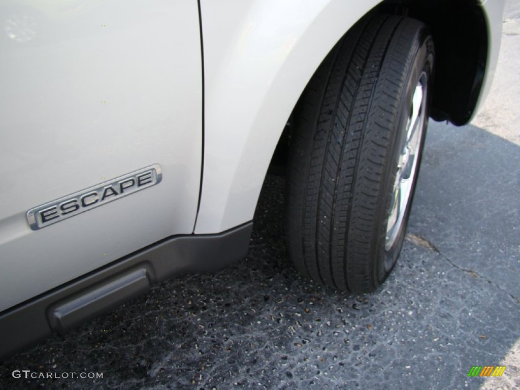 2008 Escape Limited - Silver Metallic / Charcoal photo #24