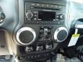 2014 Jeep Wrangler Unlimited Sahara 4x4 Controls