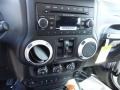 2014 Jeep Wrangler Unlimited Sahara 4x4 Controls