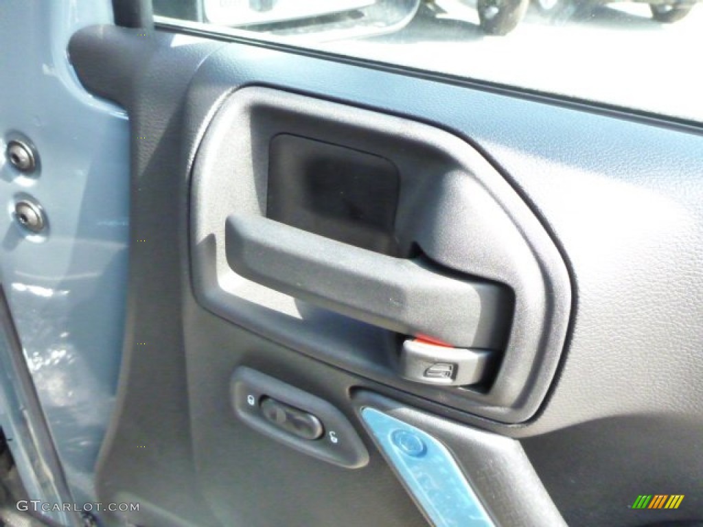 2014 Wrangler Unlimited Sahara 4x4 - Anvil / Black photo #8