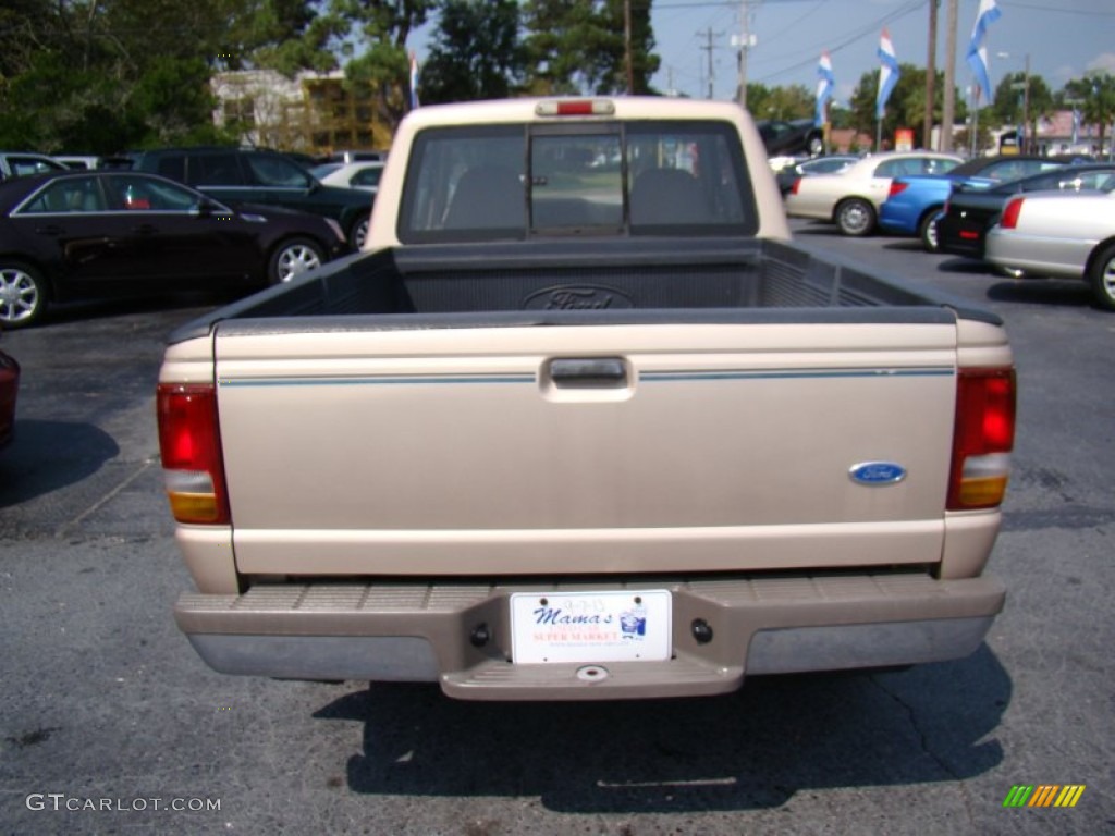 2010 F150 Lariat SuperCrew - Pueblo Gold Metallic / Tan photo #8