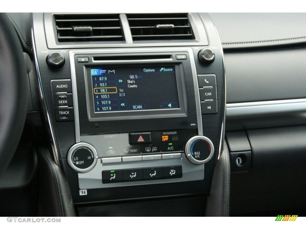 2014 Camry SE - Attitude Black Metallic / Black photo #6