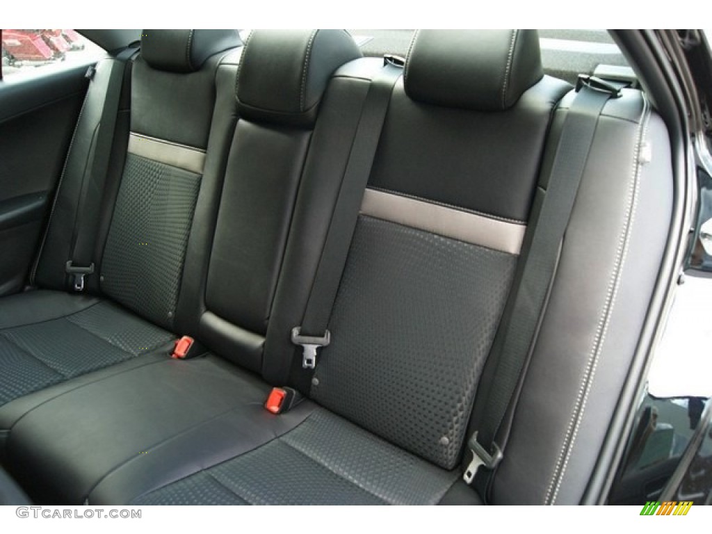 Black Interior 2014 Toyota Camry SE Photo #85386559