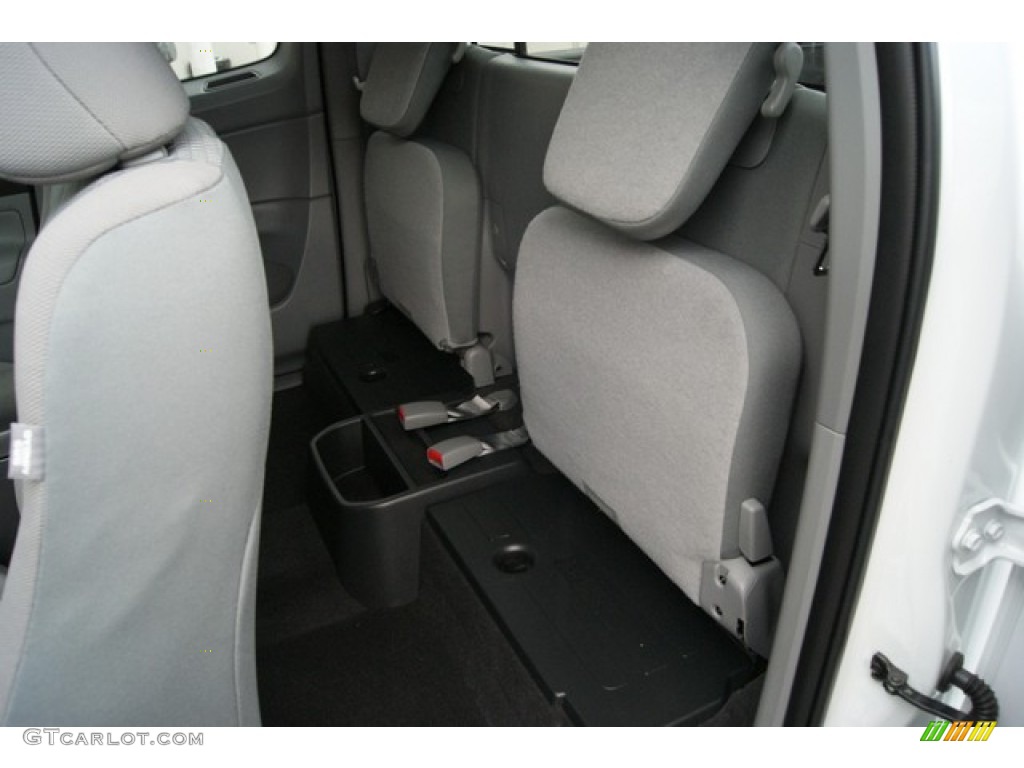 2013 Tacoma V6 SR5 Access Cab 4x4 - Super White / Graphite photo #7