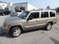 Light Khaki Metallic - Commander Limited 4x4 Photo No. 2