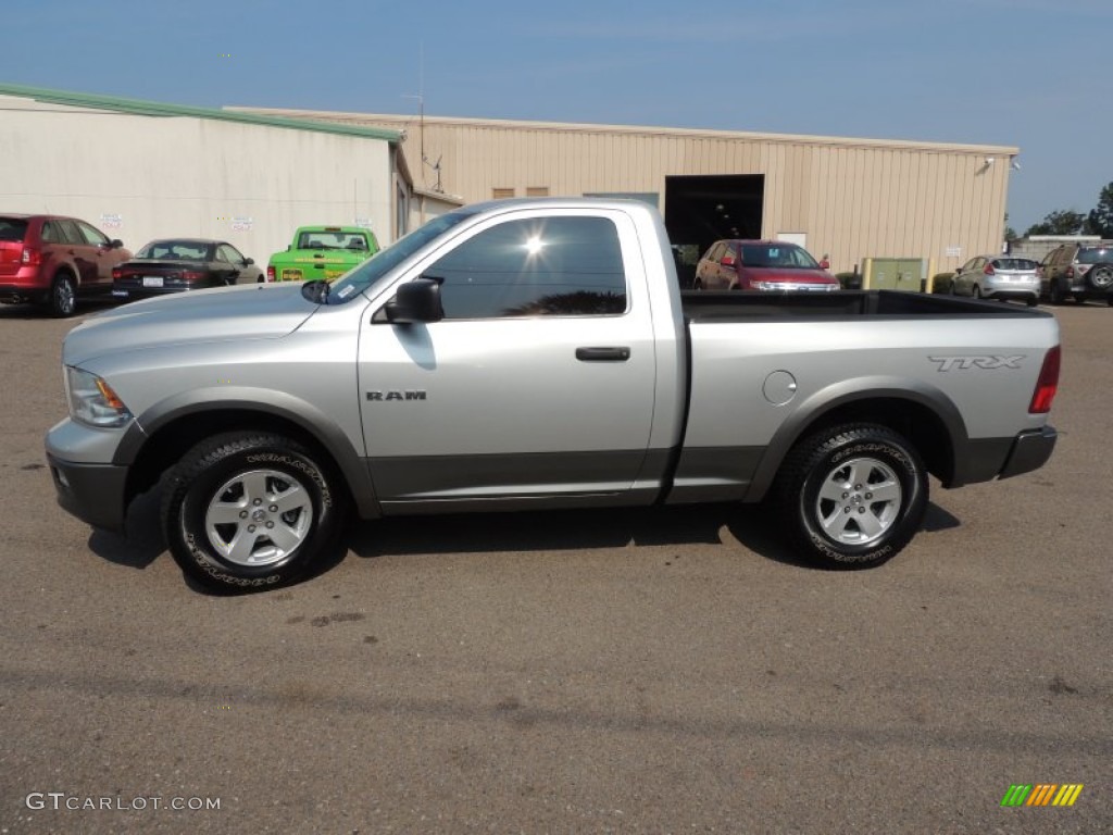 2009 Ram 1500 SLT Regular Cab - Bright Silver Metallic / Dark Slate/Medium Graystone photo #2