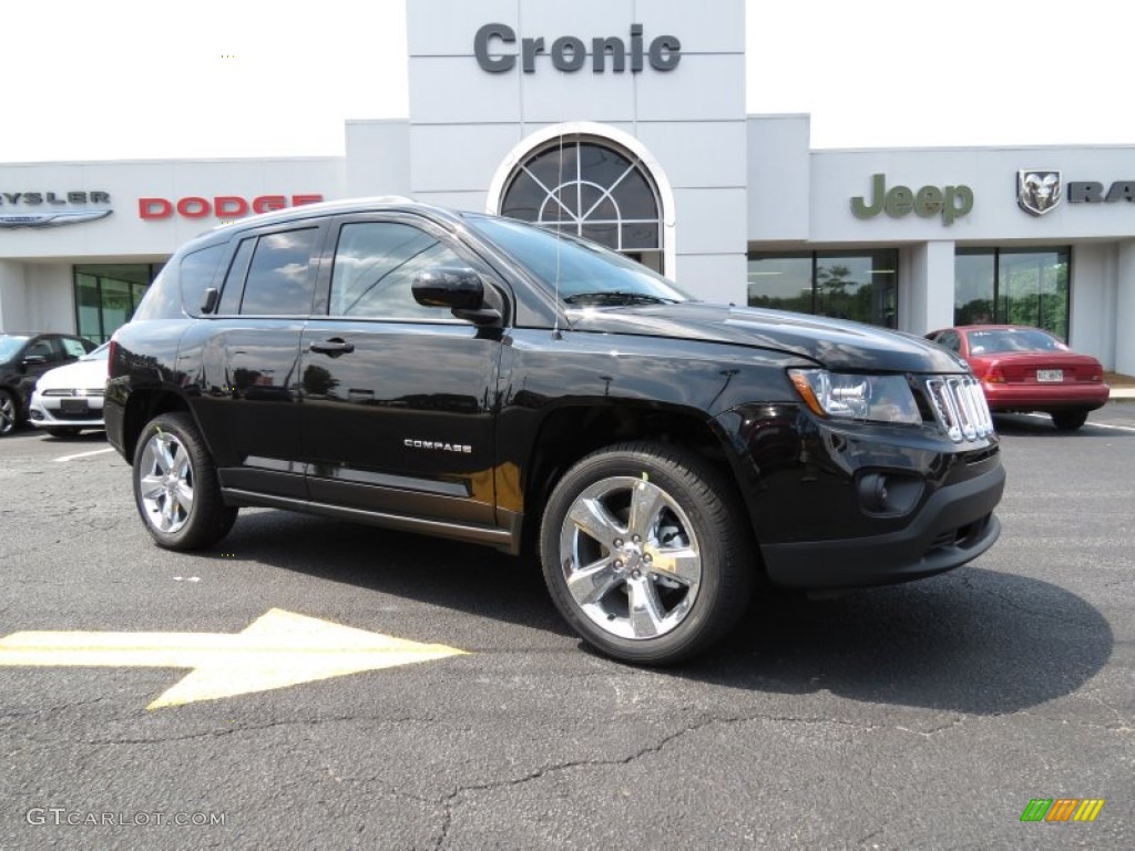 2014 Compass Latitude - Black / Dark Slate Gray photo #1