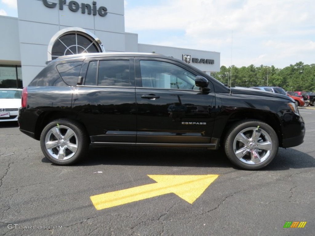 2014 Compass Latitude - Black / Dark Slate Gray photo #8