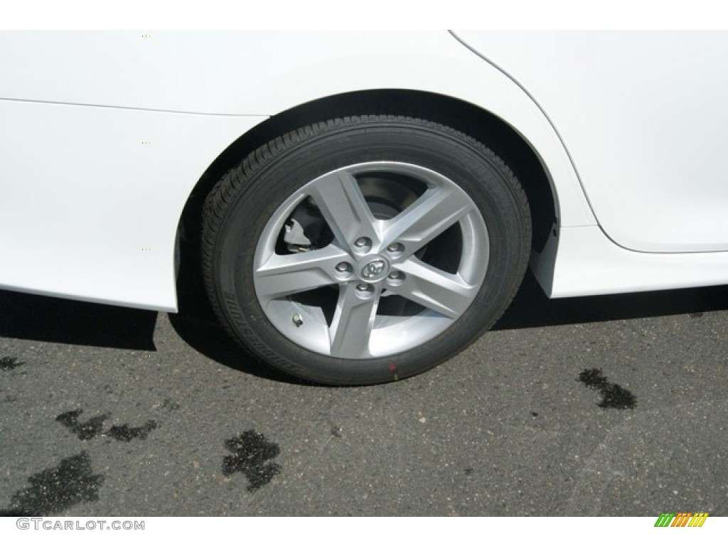 2013 Camry SE - Super White / Black photo #9
