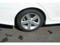 Super White - Camry SE Photo No. 9