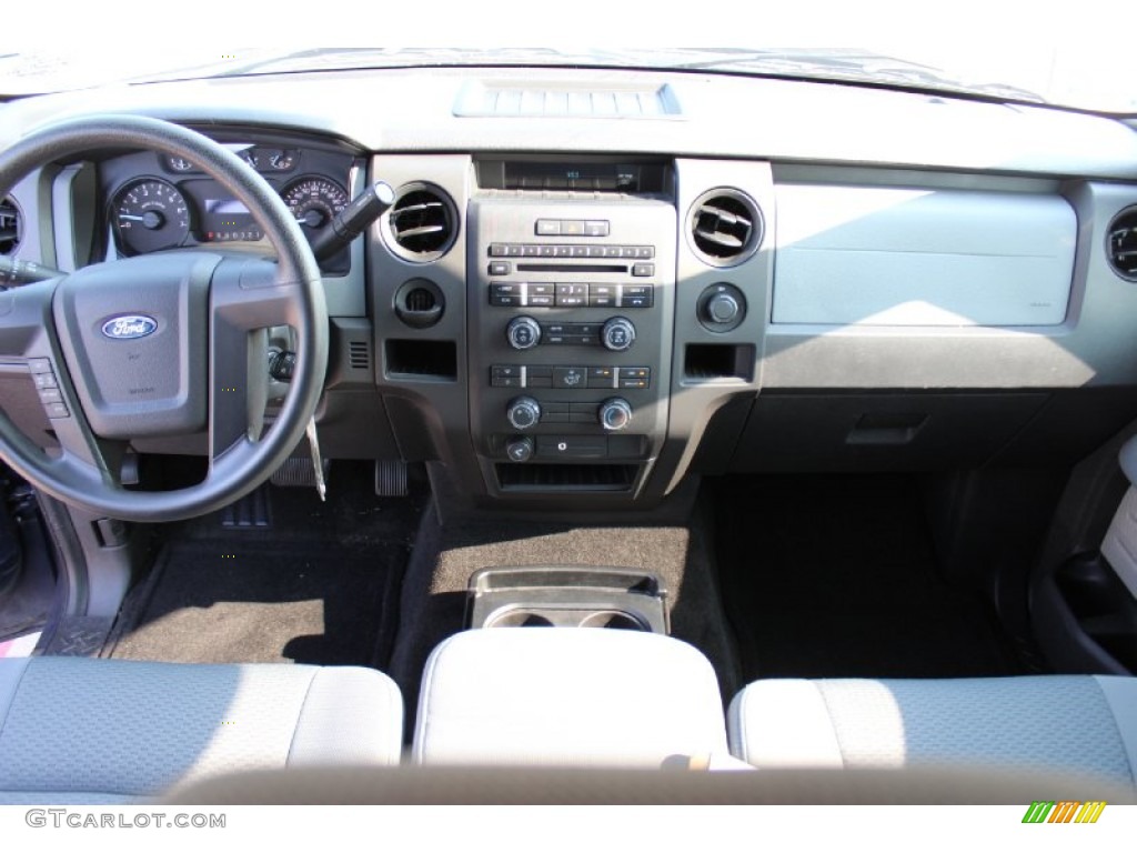 2011 F150 XL SuperCab - Dark Blue Pearl Metallic / Steel Gray photo #25