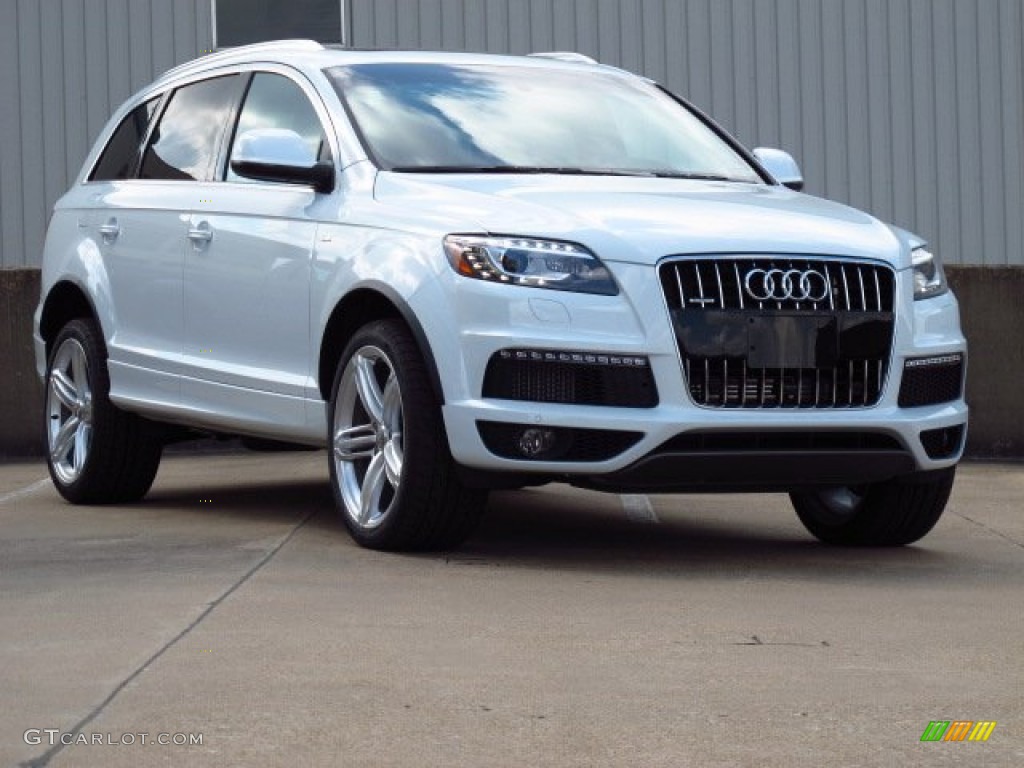 Glacier White Metallic Audi Q7