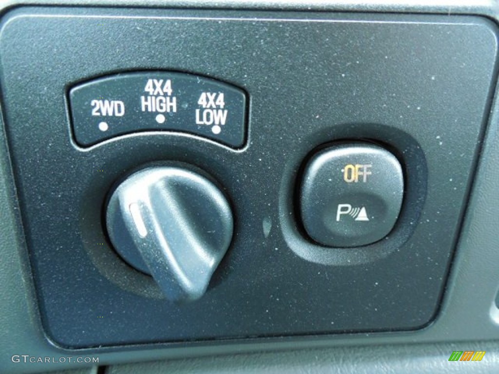2002 Ford F350 Super Duty Lariat Crew Cab 4x4 Dually Controls Photo #85395385
