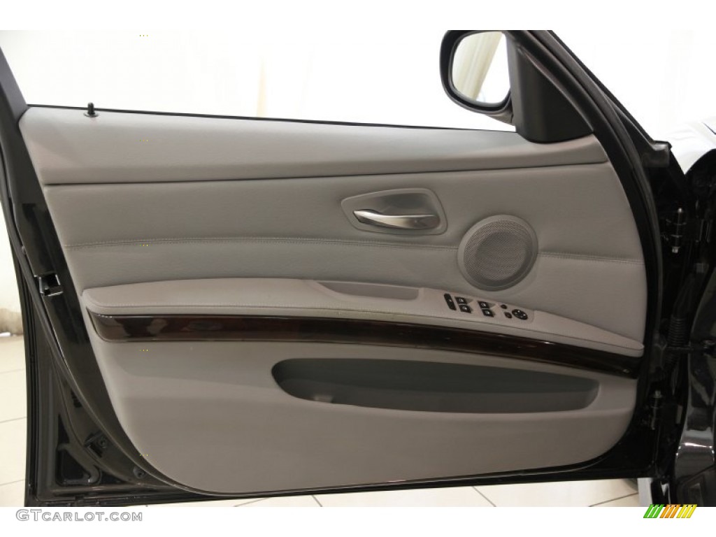 2011 BMW 3 Series 328i xDrive Sedan Gray Dakota Leather Door Panel Photo #85398049