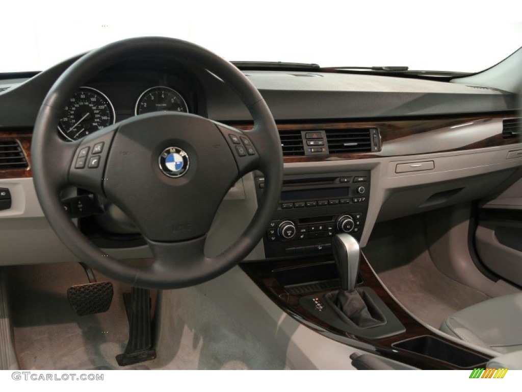 2011 BMW 3 Series 328i xDrive Sedan Gray Dakota Leather Dashboard Photo #85398110