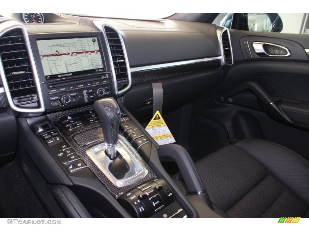 2014 Porsche Cayenne Turbo S Controls Photo #85403056