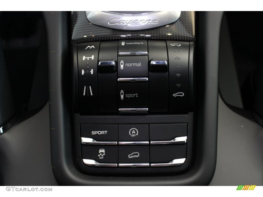 2014 Porsche Cayenne Turbo S Controls Photo #85403137