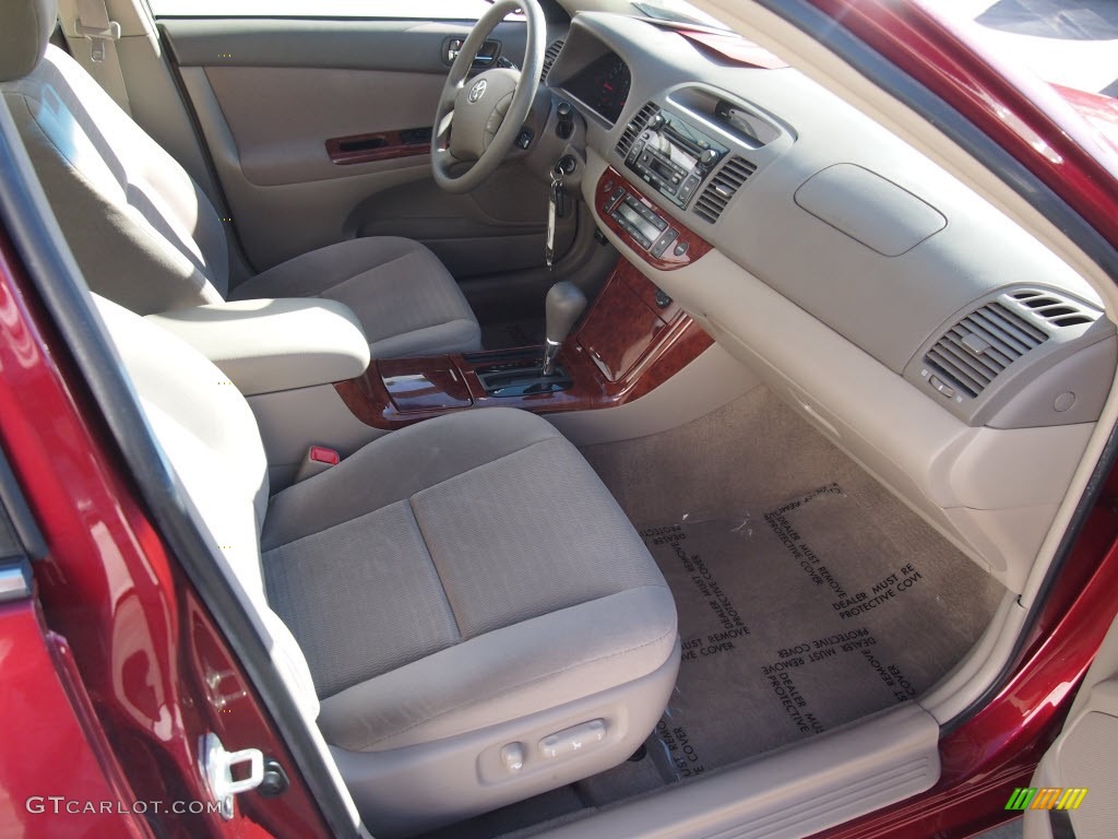 2006 Camry XLE - Salsa Red Pearl / Beige photo #3