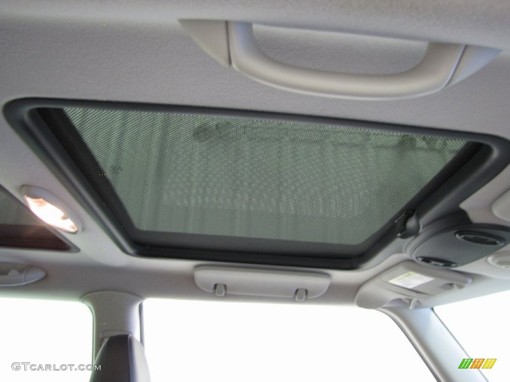2006 Cooper Hardtop - Space Blue Metallic / Octagon Tartan Red/Panther Black photo #21