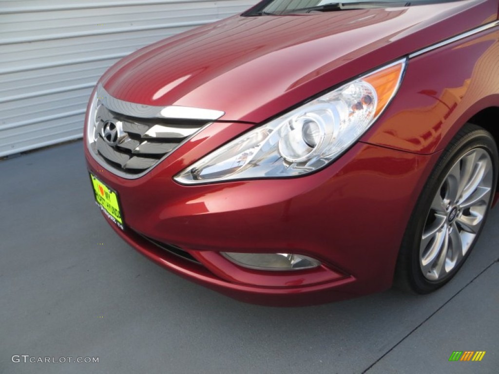 2012 Sonata SE - Sparkling Ruby Red / Black photo #10