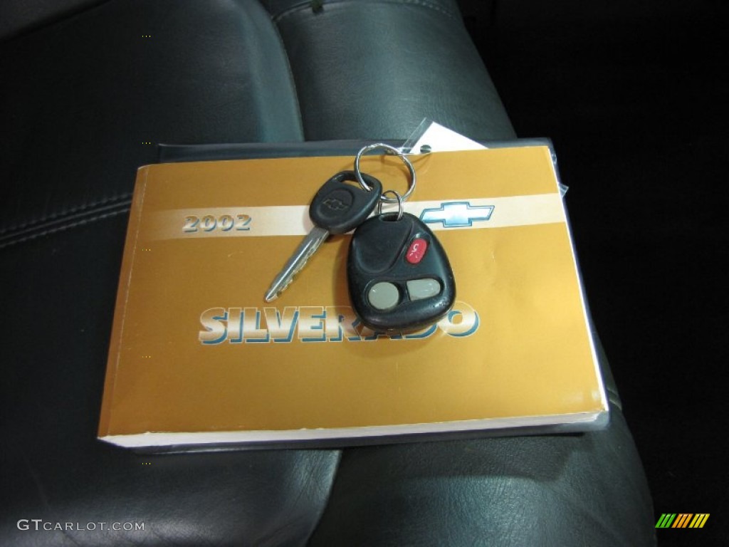 2002 Silverado 2500 LS Extended Cab 4x4 - Light Pewter Metallic / Graphite photo #23