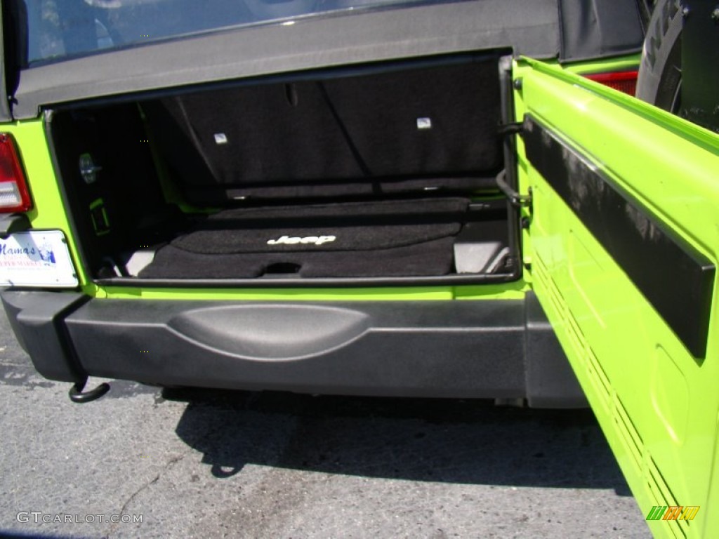 2012 Wrangler Sport 4x4 - Gecko Green / Black photo #12