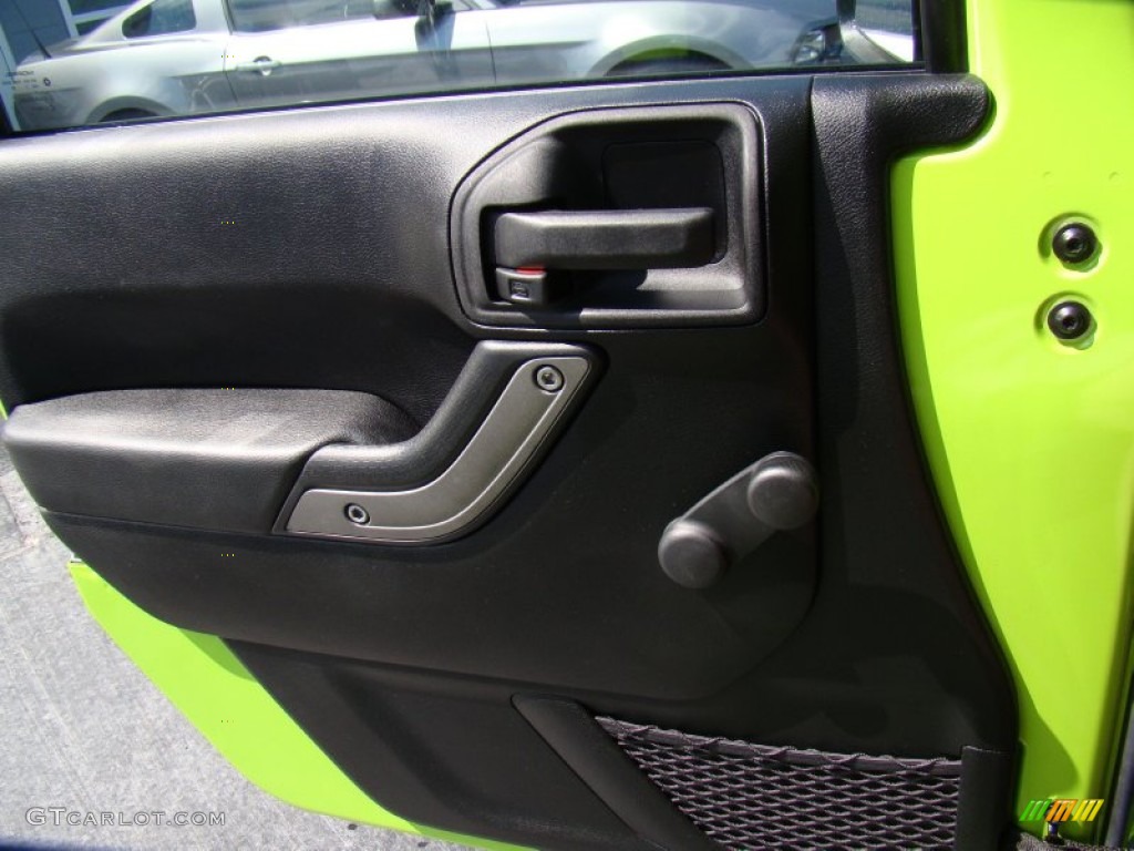 2012 Wrangler Sport 4x4 - Gecko Green / Black photo #16