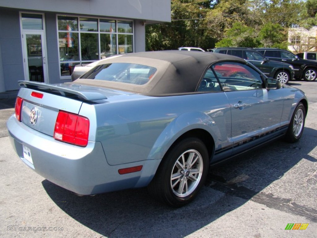 2005 Mustang V6 Premium Convertible - Windveil Blue Metallic / Dark Charcoal photo #8