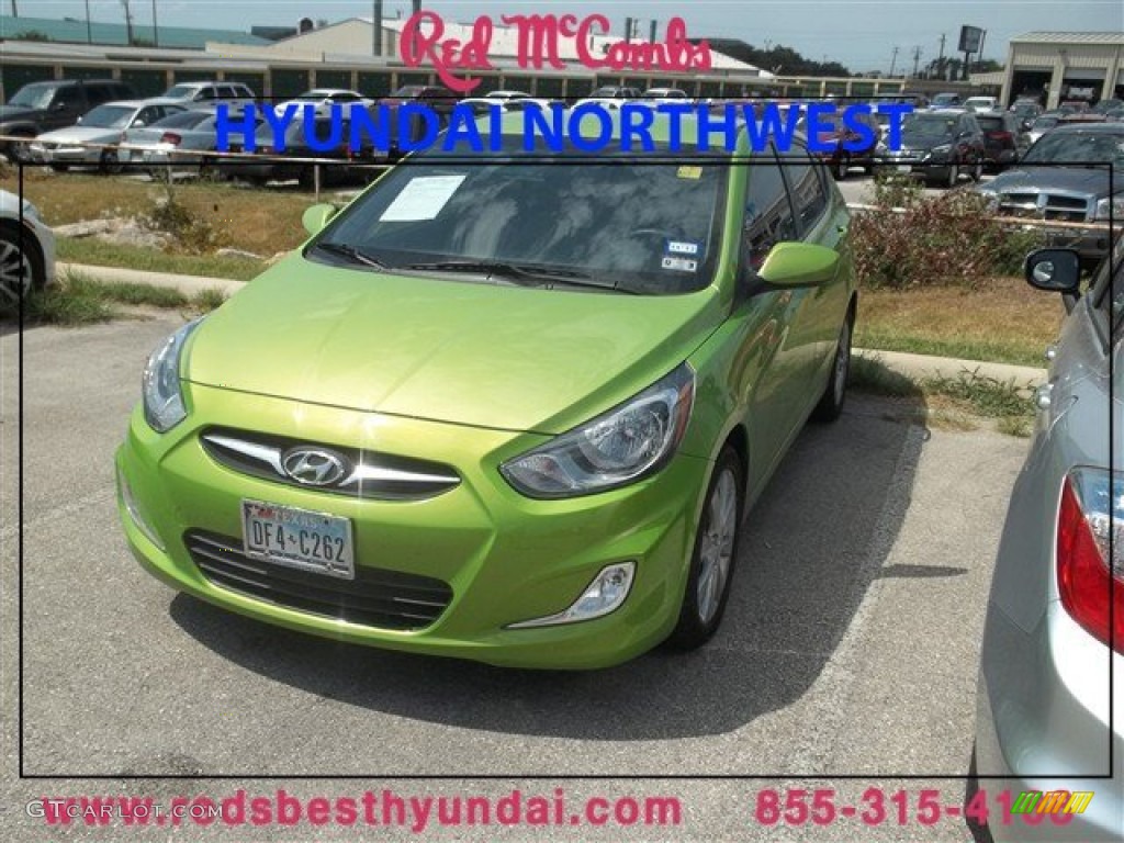 2012 Accent SE 5 Door - Electrolyte Green / Gray photo #1