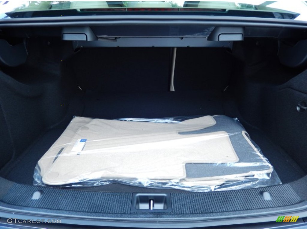 2014 Mercedes-Benz C 250 Luxury Trunk Photos