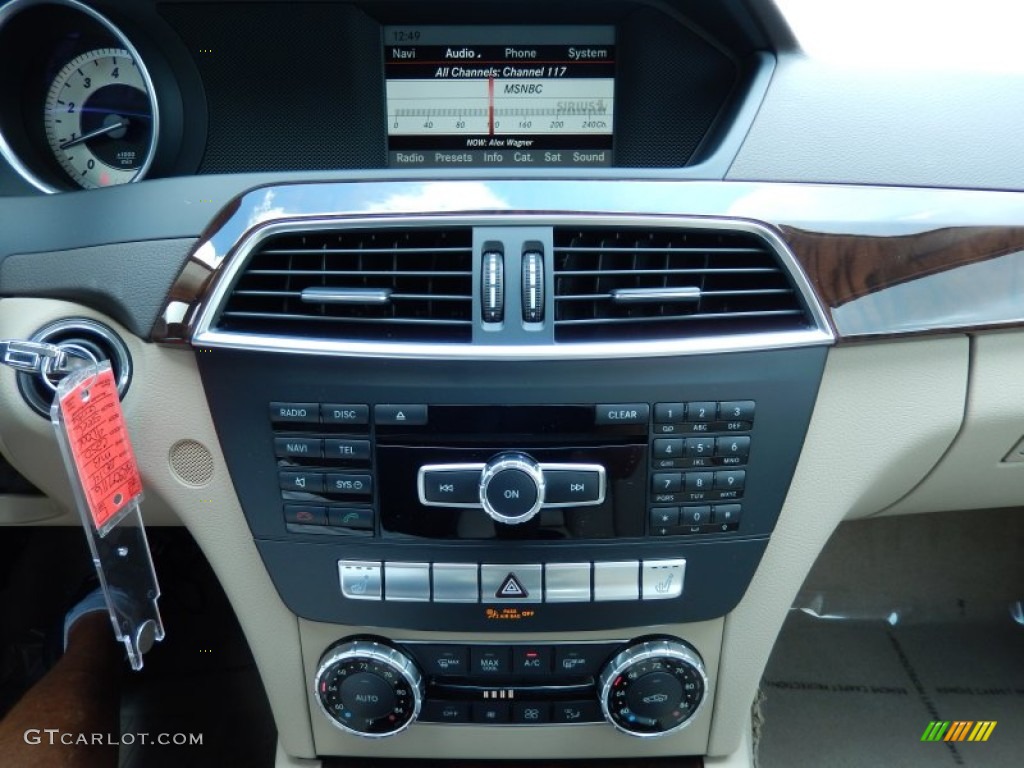 2014 Mercedes-Benz C 250 Luxury Controls Photos